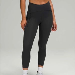 Lululemon women’s Power Thru leggings 25” sz 14 Black